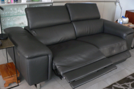 poltrone-sofa-canape-cuir-3-places.png